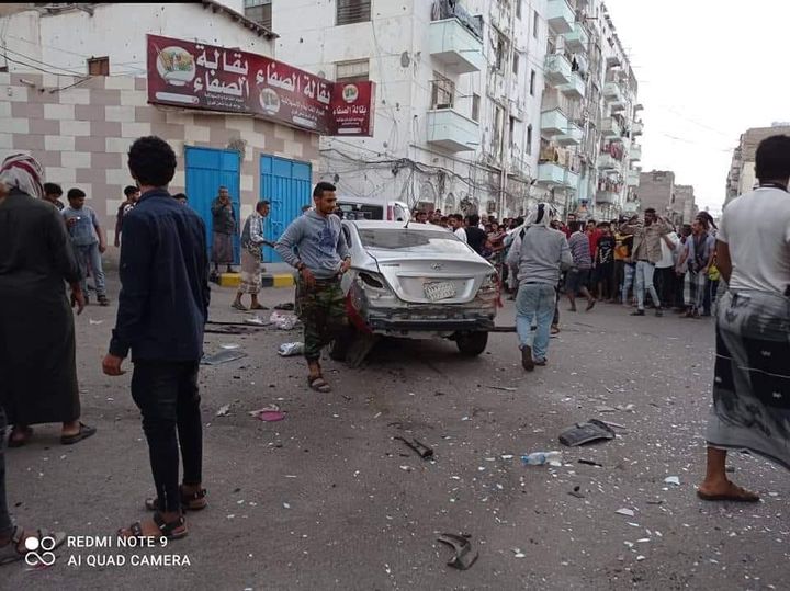 تفاصيل الانفجار الذي شهدته عدن مساء اليوم وإحصائية بالضحايا