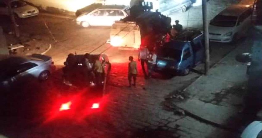 عدن.. تفاصيل المواجهات المسلحة التي حدثت قرب قصر المعاشيق مساء اليوم