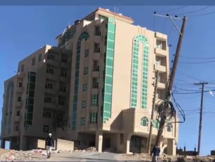 محكمة حوثية تصادر فندق اللهبي بصنعاء بحجة ملكيته لشقيق صال 23