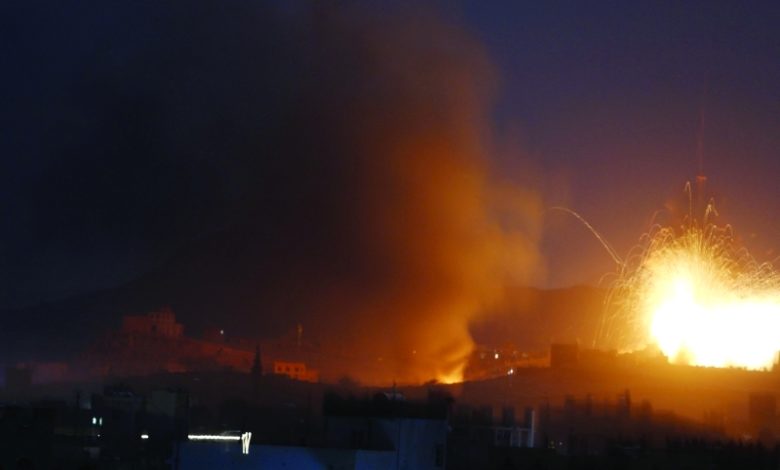 صورة عاجل: ماذا يحدث الان في تعز؟ حرب وانفجارات لم تشهدها المدينة منذ بدء الحرب ودخول سلاح جديد للمعركة “أين وصلت القوات؟” تحديث مستمر