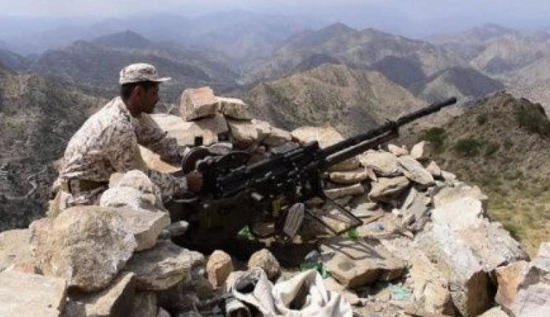 صورة اشتباكات عنيفة بين مليشيا الحوثي وقوات الحزام بلحج