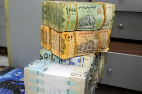 الريال اليمني يكتسح السعودي والدولار في غضون ساعات