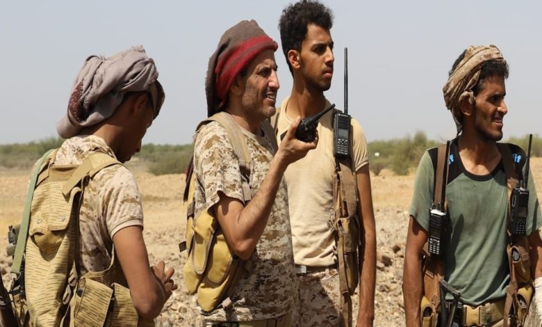 صورة ارتباك حوثي قبيل الإنهيار.. ماذا يعمل “الحاكم” في حرض؟