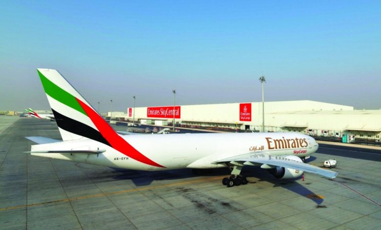 صورة «الإمارات للشحن الجوي» تنقل مليار جرعة لقاح «كوفيد 19» في 18 شهراً