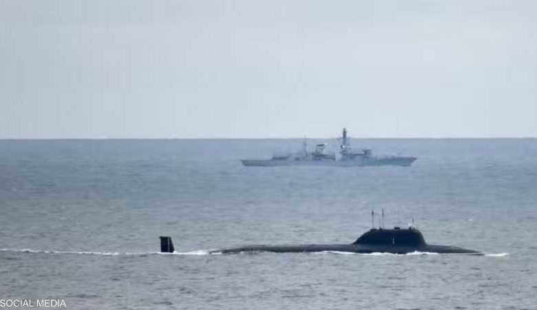 صورة غواصات بالستية ونووية عملاقة تفجر المواجهة فوق البحر وتحته بين روسيا وبريطانيا (ماذا حدث؟)