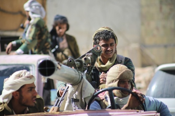 الحوثيون يرتكبون 13 خرقاً بتعز في آخر ساعات الهدنة