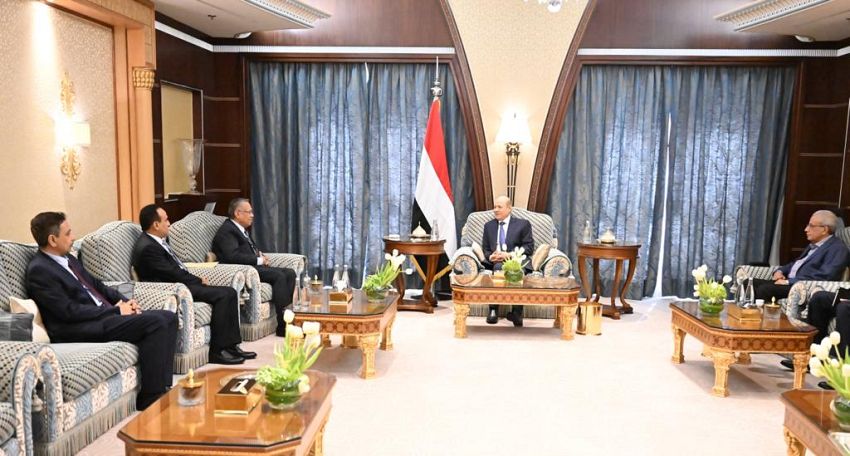 الرئيس العليمي يطلع رئاسة الشورى على نتائج جولاته الخارجية الأخيرة