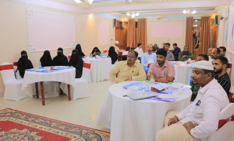 صورة حضرموت.. وكيل المحافظة يدشن ورشة بناء قدرات المجموعات المحلية في المسائلة المجتمعية الحساسة النزاع