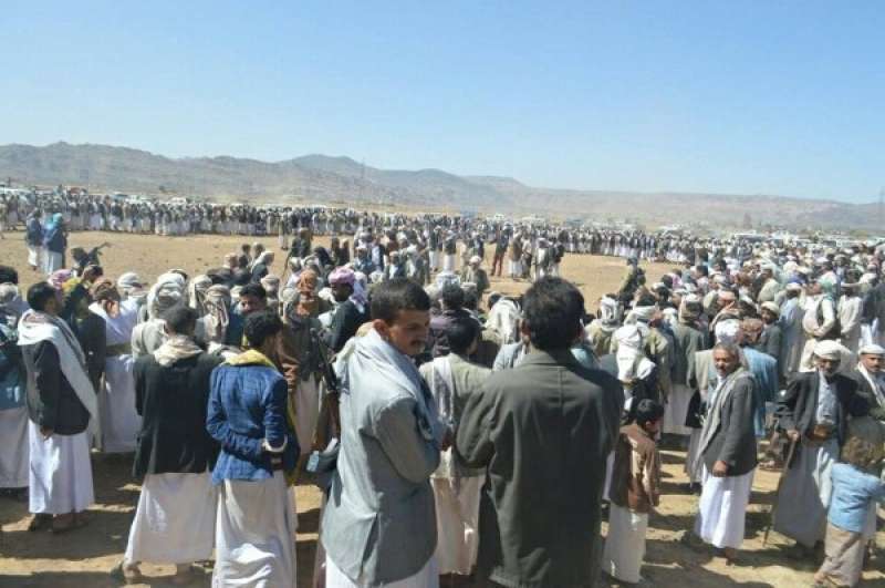 القبائل تتداعى بصنعاء بعد اقتحام الحوثيين منزل شيخ في “سنحان”