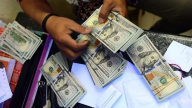 صورة إرتفاع غير مسبوق بأسعار الصرف في صنعاء.. مصدر مصرفي: الدولار يصل إلى 2000 ريال