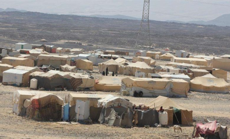 صورة حريق هائل بمخيمات للنازحين في المهرة