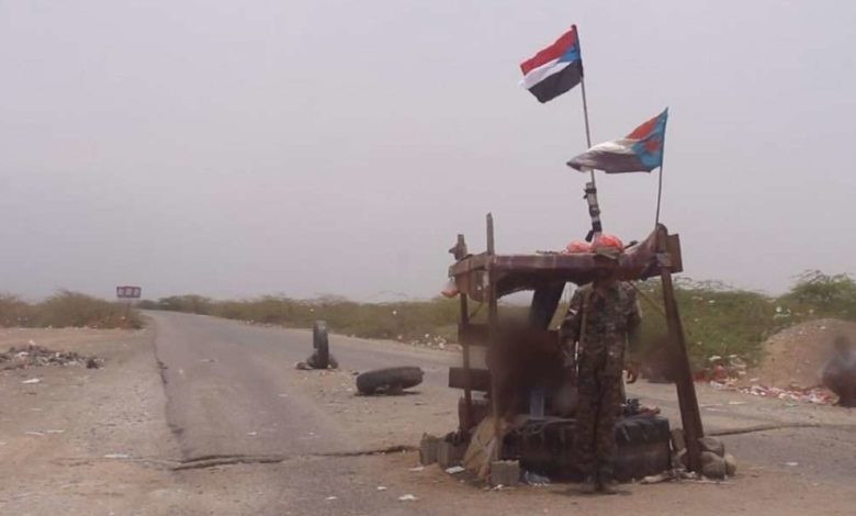 صورة مغتربون يتعرضون لسطو مسلح على خط شبوة- أبين