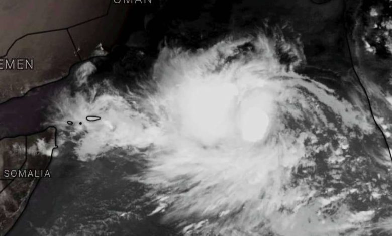 صورة مركز الإنذار المبكر بحضرموت يصدر تقرير رقم ((3)) حول العاصفة المدارية (بيبارجوي)