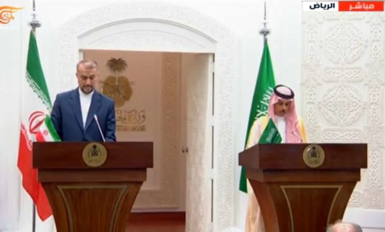 صورة أول تعليق حوثي على زيارة وزير الخارجية الإيراني للسعودية