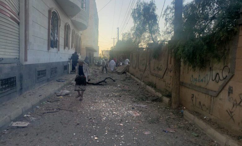 صورة ثلاث محاولات حوثية فاشلة لاطلاق صواريخ من العاصمة صنعاء