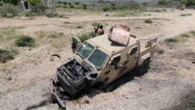 صورة انفجار بمركبة عسكرية بمودية في أبين 