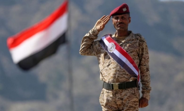 مقتل وإصابة 14 جندياً بنيران الحوثيين رغم الهدنة