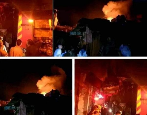 صورة حريق هائل يلتهم محلات تجارية في صنعاء (صور)