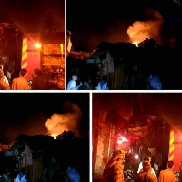 حريق هائل يلتهم محلات تجارية في صنعاء (صور)