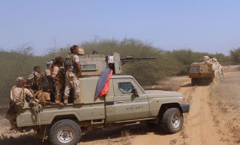 صورة الجيش يحبط هجوماً حوثياً على تباب آل ثابت