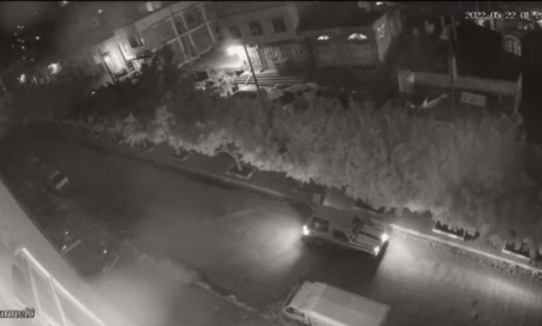 صورة اعتداءات مستمرة  من قبل قادة مليشيا الإخوان بتعز والأمن يتغاضى عن جرائمة