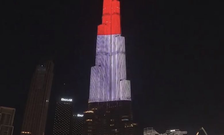 صورة الإمارات تحتفل باليوم الوطني لليمن “برقيات تهئنة وألوان العلم”