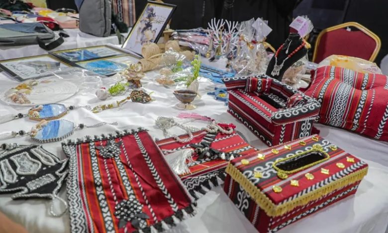 صورة الإمارات تدعم معرضاً تسويقياً للأسر المنتجة في مدينة المكلا