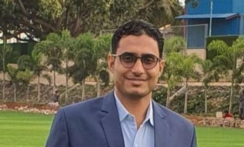 صورة باحث يمني يسجل براءة اختراع في الهند لتطوير عقار طبي