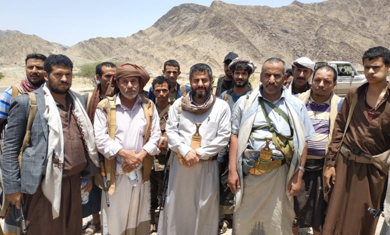 صورة زيارة البخيتي إلى مأرب تفجر غضب قبلي عارم على الشرعية واتهام بخذلان ماهلية حتى سقطت بيد الحوثي ومصادر تكشف خفايا الزيارة