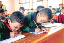 صورة مليشيات الحوثي توقف تدريس هذه المادة في المدارس وتثير جدلا واسعا في اليمن “تفاصيل”