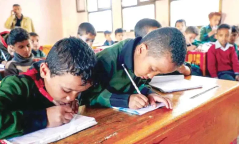 صورة مليشيات الحوثي توقف تدريس هذه المادة في المدارس وتثير جدلا واسعا في اليمن “تفاصيل”