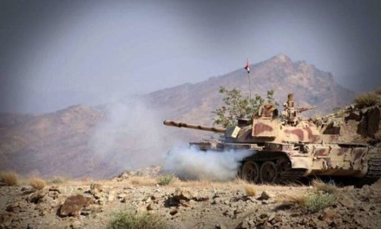 صورة تجدد المواجهات بين قوات الجيش والحوثيين في تعز
