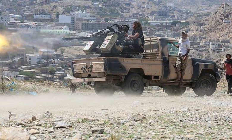صورة الجيش يكسر هجومًا للحوثيين بتعز