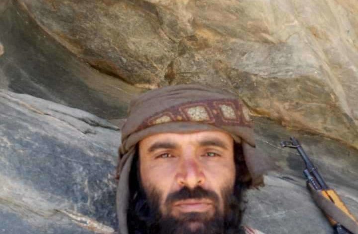 صورة مقتل قيادي بارز في تنظيم القاعدة بضربة جوية في شبوة
