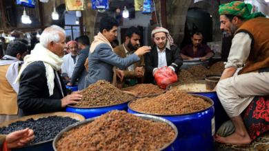 صورة منغصات الحوثيين تسلب اليمنيين بهجة العيد