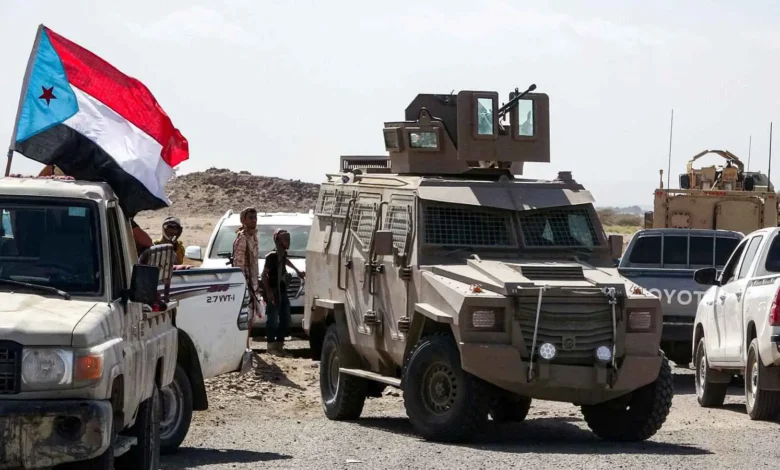 صورة نجاة مسؤول عسكري من الاغتيال في تفجير جنوب اليمن