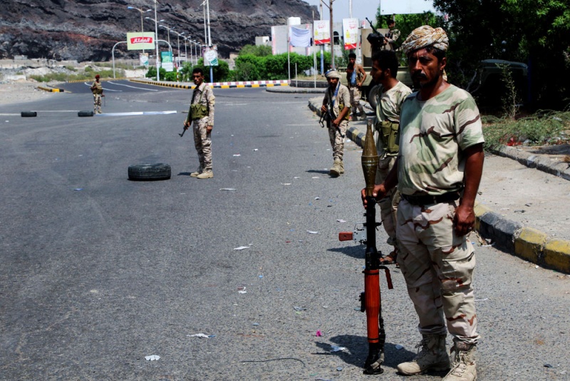 اليمن.. المناطق المحررة تدفع ثمن الفراغ الأمني واتهامات للحوثيين بالوقوف خلف الاغتيالات لإحداث فتنة بين الجنوبيين