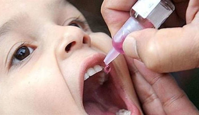 صورة الحكومة اليمنية تطلق حملة تحصين جديدة مع تفشي شلل الأطفال