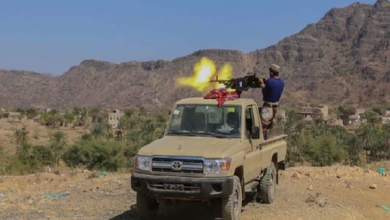 صورة الجيش يكسر هجوما حوثيا بنعز وقصف كثيف على الأقروض