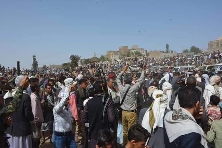 الوازعية ترفد الجبهات الغربية لتعز بالمقاتلين والسلاح ومديريات صبِّر تعلن النفير العام