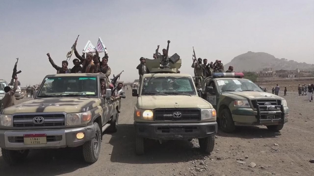 تعزيزات عسكرية تابعة لمقاتلي مليشيات الحوثي في اليمن