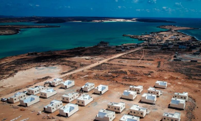 صورة زفاف جماعي وبناء وحدات سكنية.. إنسانية الإمارات تعزز استقرار أهالي جزيرة ميون