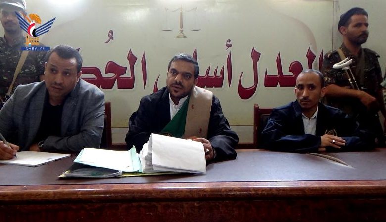 صورة محكمة بصنعاء تمنح المتهمين بقتل القاضي حمران فرصة أخيرة
