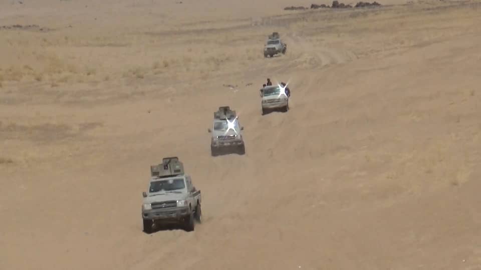 مصادر ميدانية: مليشيا الحوثي تتقدم مجددا غرب مأرب وتقترب من “تبة المصارية” وتهاجم بـ14 نسقاً في المشجح