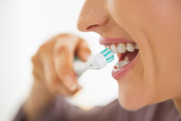 صورة دار الإفتاء تحسم الجدل حول استخدام المعجون وفرشاة الأسنان أثناء الصيام “تفاصيل”