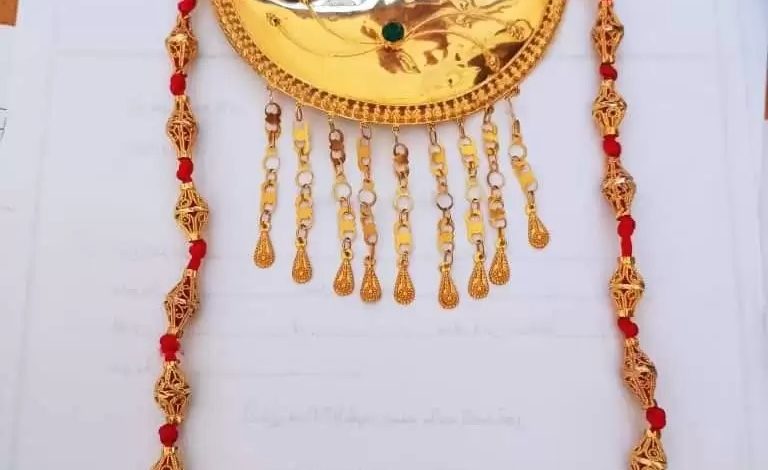 صورة حضرموت.. أمن الريدة وقصيعر يضبط متهمة بسرقة ذهب