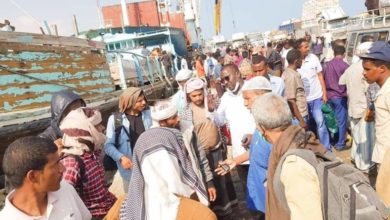 الصومال تعلن استقبال ثالث سفينة وعليها عشرات اللاجئيين اليمنيين اغلبهم أطفال ونساء