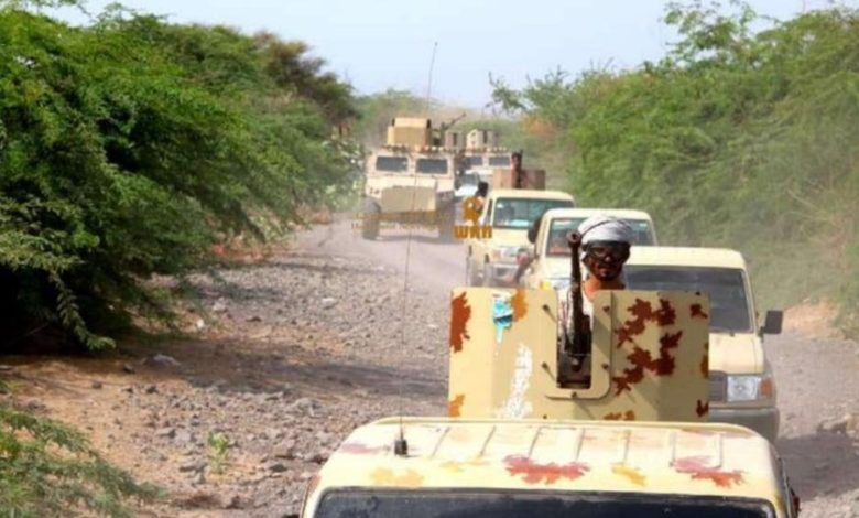 صورة أوكار القاعدة تتهاوى في أبين والقوات الجنوبية تطوق معسكرين والداعري يحذر من تحالف التنظيمات