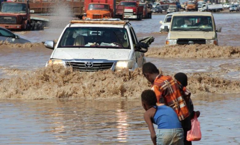 صورة فلكي يمني يكشف عن حالة مدارية قادمة والأرصاد يوضح