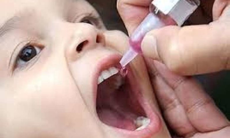 صورة لجنة دولية: ثلث حالات شلل الأطفال في العالم سُجلت في اليمن